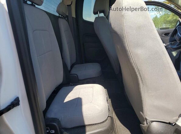 1GTH5BEA3G1346517 2016 GMC CANYON Белый Вид задней части салона