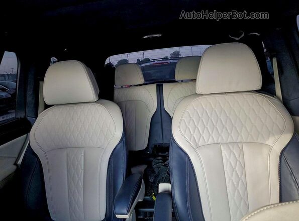 5UXCX4C59KLB39991 2019 BMW X7 Синий Вид задней части салона