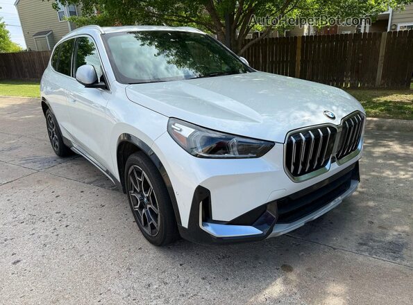 WBX73EF07P5W12917 2023 BMW X1 Белый Передняя левая четверть