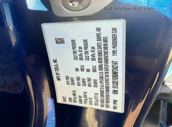 5YJ3E1EB0NF242147 2022 TESLA MODEL Blue Rear interior view