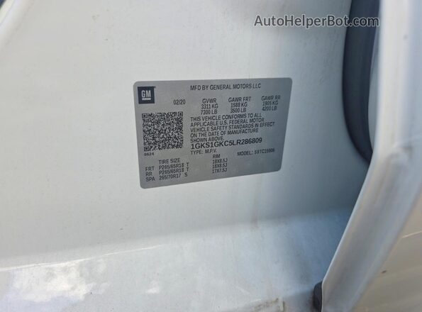 1GKS1GKC5LR286809 2020 GMC YUKON White Widok wnętrza z tyłu