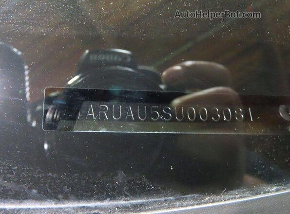 JA4ARUAU5SU003081 2025 MITSUBISHI OUTLANDER Серебряный Вид задней части салона