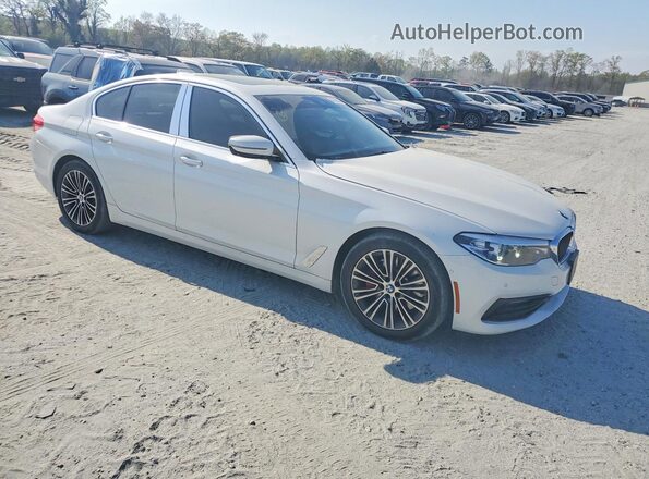 WBAJA5C56KG900947 2019 BMW OTHER Белый Вид спереди