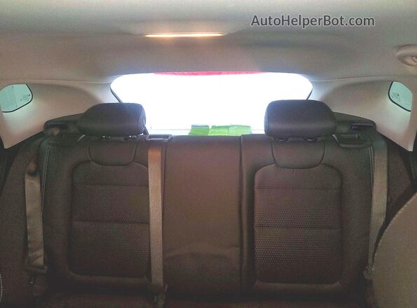 KL77LHEP3TC088570 2026 CHEVROLET TRAX White Widok tylnych siedzeń