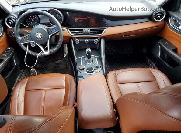 ZARFAEDN7J7576337 2018 ALFA ROMEO GIULIA Черный Вид щитка приборов