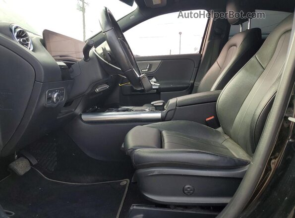 W1N4N4GB8MJ200568 2021 MERCEDES-BENZ GLA Black Widok deski rozdzielczej