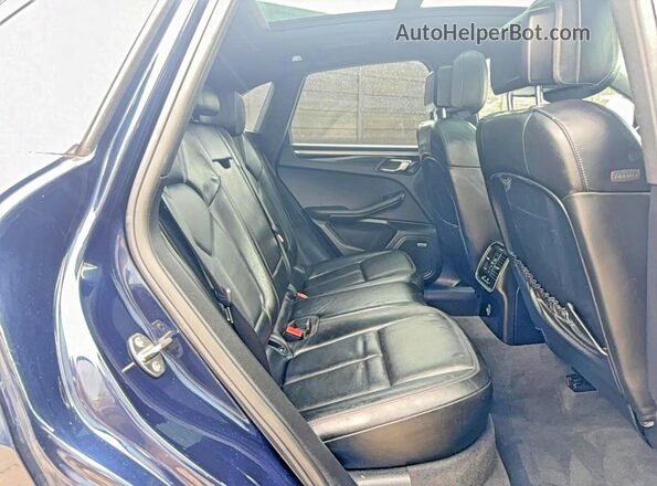 WP1AB2A5XJLB34419 2018 PORSCHE MACAN Синий Вид салона спереди