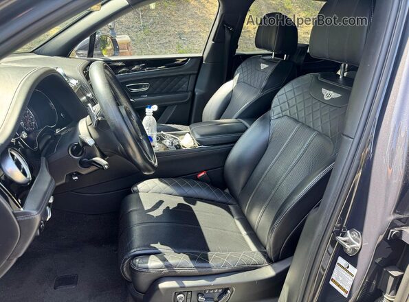 SJAAC2ZV6HC015264 2017 BENTLEY BENTAYGA Бирюзовый Вид сзади