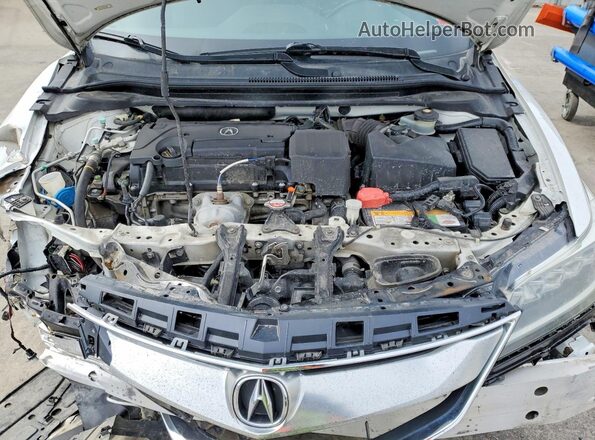 19UDE2F72HA009485 2017 ACURA ILX Белый Вид задней части салона