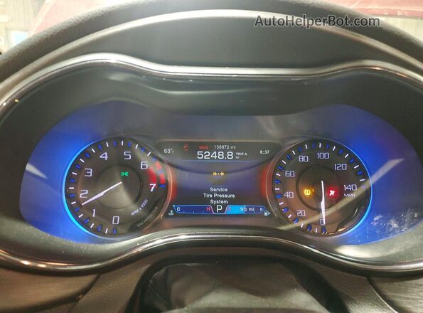1C3CCCBB8GN161055 2016 CHRYSLER 200 Red Widok zestawu wskaźników