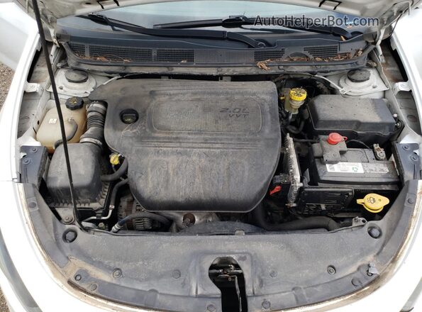 1C3CDFAA3GD578516 2016 DODGE DART White Vista interior trasera