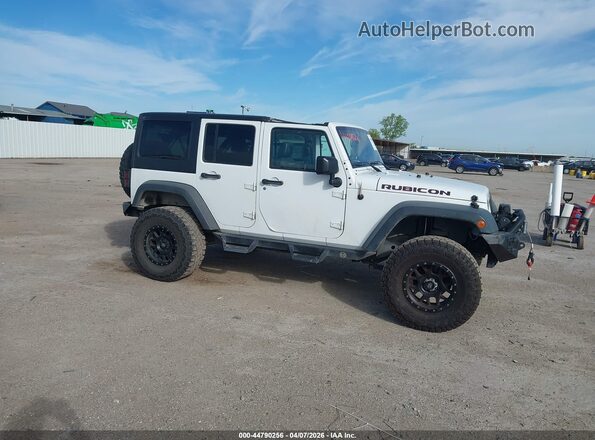 1C4BJWFG2GL137950 2016 JEEP WRANGLER UNLIMITED White Widok wnętrza 360 stopni