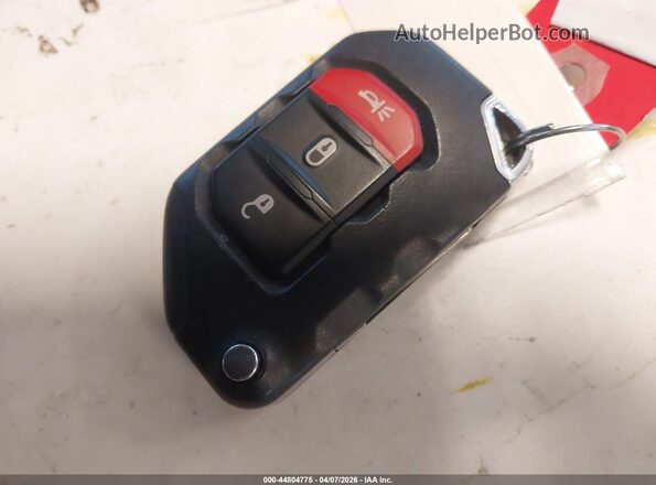1C4HJXDG4JW154516 2018 JEEP WRANGLER UNLIMITED Серебряный Вид панели приборов