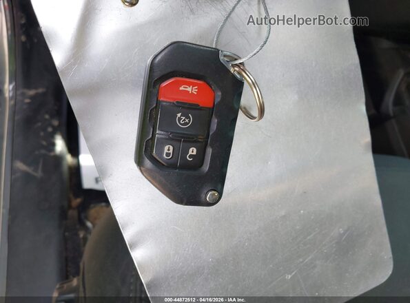 1C4HJXDN8KW648040 2019 JEEP WRANGLER UNLIMITED Серый Вид панели приборов