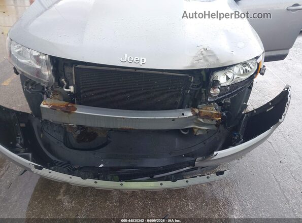 1C4NJCBA9GD753457 2016 JEEP COMPASS Серый Вид спереди
