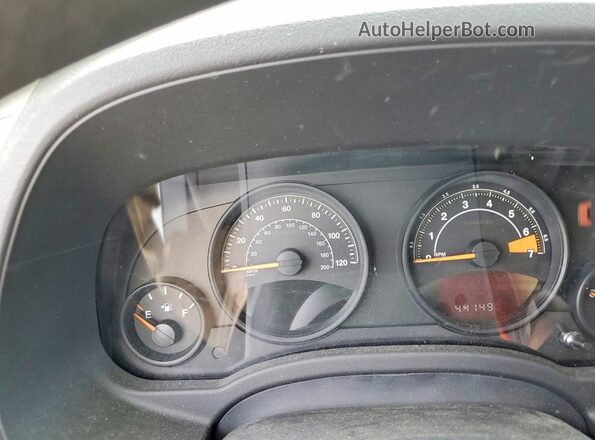 1C4NJCBAXHD211124 2017 JEEP COMPASS Silver Սարքավորումների վահանակի տեսք