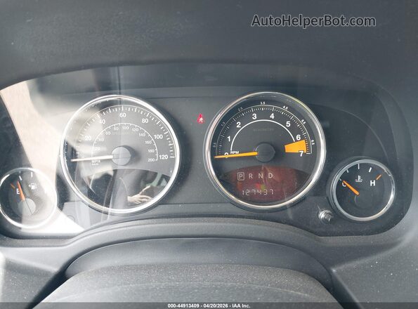 1C4NJCEA6GD628217 2016 JEEP COMPASS Серебряный Вид задних сидений