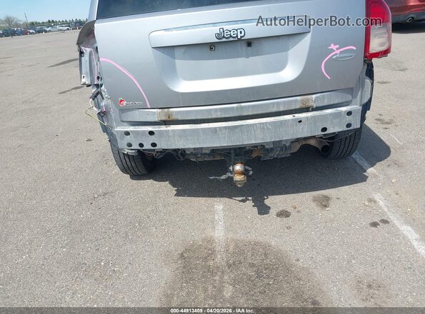 1C4NJCEA6GD628217 2016 JEEP COMPASS Серебряный Вид спереди