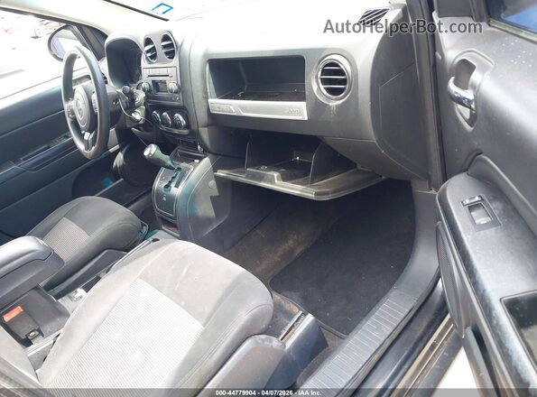 1C4NJDBB1HD107006 2017 JEEP COMPASS Черный Вид салона спереди