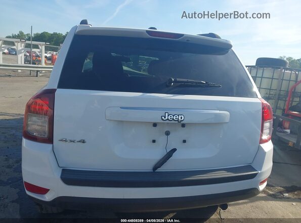 1C4NJDBB6HD190111 2017 JEEP COMPASS Белый 