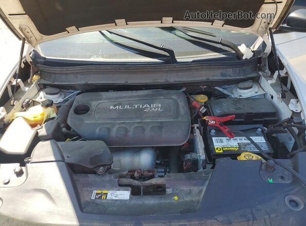 1C4PJLAB0HW502562 2017 JEEP CHEROKEE White Widok wnętrza z tyłu