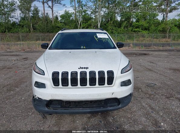 1C4PJLAB2HW502417 2017 JEEP CHEROKEE Белый Вид щитка приборов