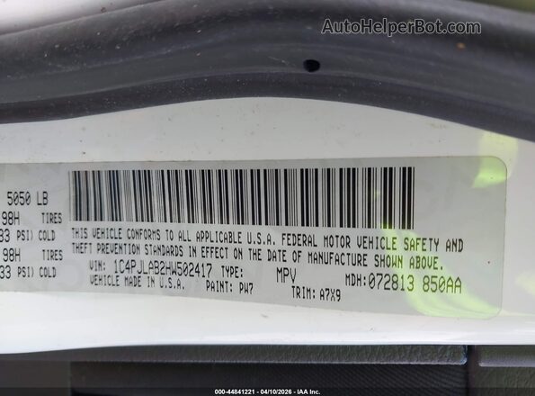 1C4PJLAB2HW502417 2017 JEEP CHEROKEE Белый Вид подкапотного пространства