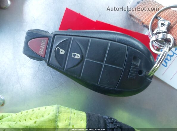 1C4PJLAB5HD233017 2017 JEEP CHEROKEE Серебряный Вид панели приборов