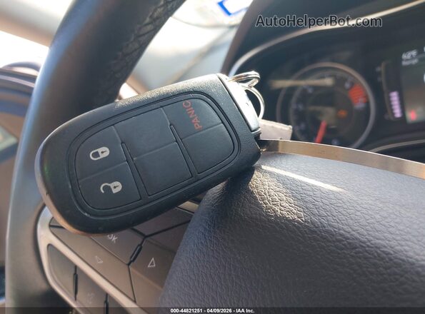 1C4PJLLB3KD232842 2019 JEEP CHEROKEE Белый Вид панели приборов