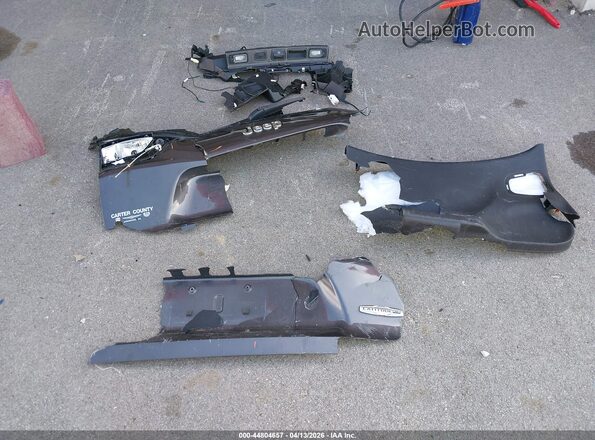 1C4PJLLB3KD420549 2019 JEEP CHEROKEE Gray Vista del cuadro de instrumentos