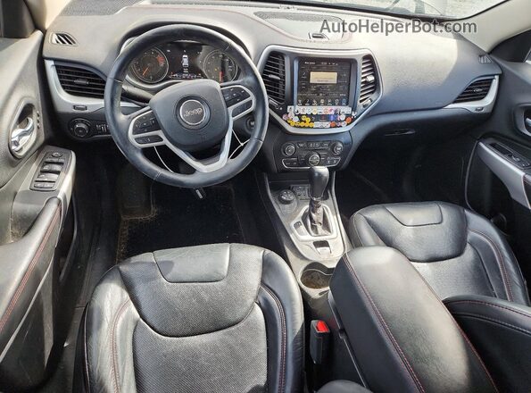 1C4PJMBS7HD229488 2017 JEEP CHEROKEE Charcoal Vista del salpicadero
