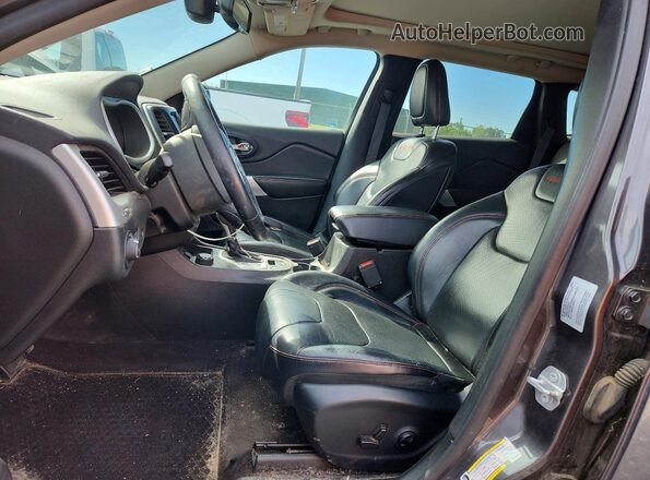 1C4PJMBS7HD229488 2017 JEEP CHEROKEE Charcoal Vista interior delantera