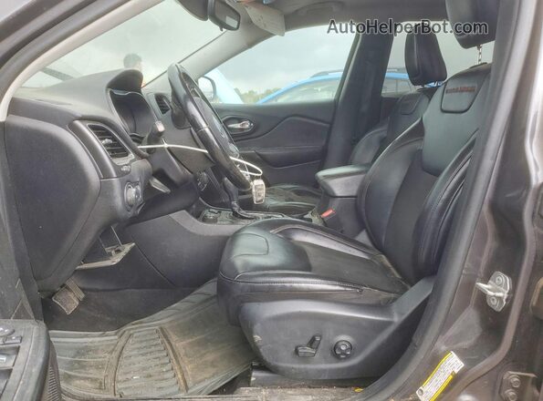 1C4PJMBX4LD528778 2020 JEEP CHEROKEE Серый Вид салона спереди