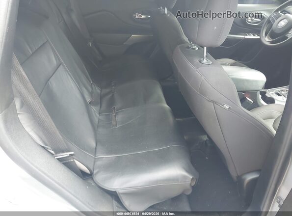 1C4PJMCB8LD534862 2020 JEEP CHEROKEE Silver VIN კოდის სტიკერის ხედი