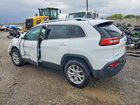 2017 Jeep Cherokee Latitude White vin: 1C4PJMCS3HW657044