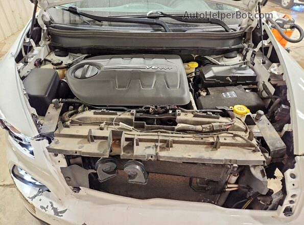 1C4PJMCS4HW621623 2017 JEEP CHEROKEE Белый Вид задней части салона