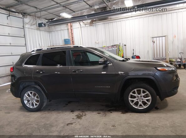 1C4PJMCS5HD228662 2017 JEEP CHEROKEE Серый Вид задней части салона
