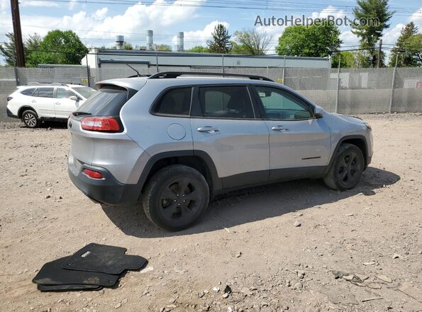 1C4PJMDS4HW636475 2017 JEEP CHEROKEE Серебряный Задняя правая четверть