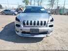 2017 Jeep Cherokee Overland 4x4 Серебряный vin: 1C4PJMJS2HW503637
