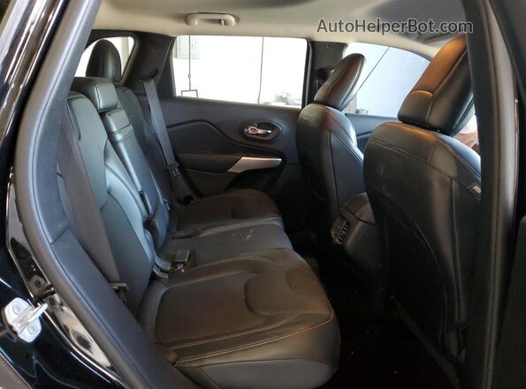 1C4PJMLB0JD540989 2018 JEEP CHEROKEE Черный Вид задней части салона