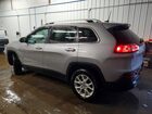 2018 Jeep Cherokee Latitude Plus Серебряный vin: 1C4PJMLB3JD601509