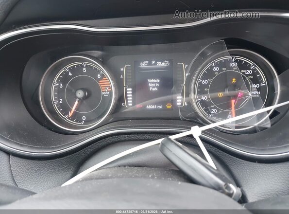 1C4PJMLB3LD536860 2020 JEEP CHEROKEE Бордовый Вид задних сидений