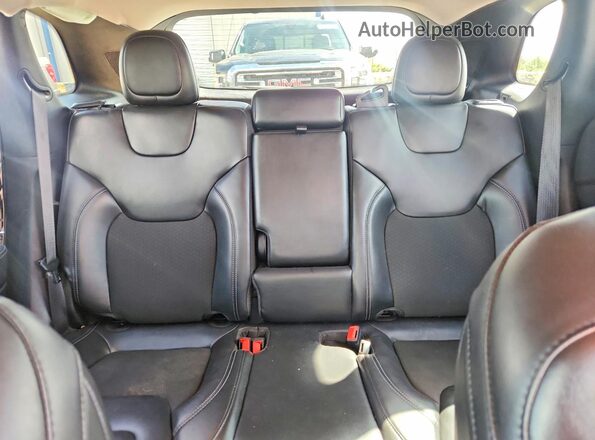 1C4PJMLB4LD554574 2020 JEEP CHEROKEE Black Rear seats view