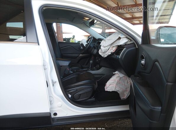 1C4PJMLB6KD335310 2019 JEEP CHEROKEE Белый Вид салона спереди