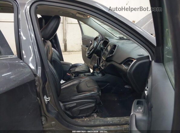 1C4PJMLX3KD417801 2019 JEEP CHEROKEE Серый Вид салона спереди