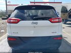 2018 Jeep Cherokee Latitude Plus 4x4 White vin: 1C4PJMLX4JD570198