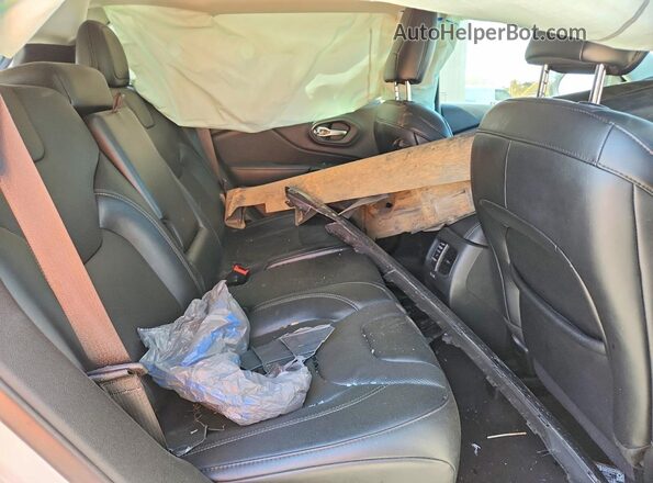 1C4PJMMB4PD110888 2023 JEEP CHEROKEE White უკანა სალონის ხედი