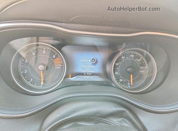 1C4PJMMB4PD110888 2023 JEEP CHEROKEE White ხელსაწყოთა პანელის ხედი