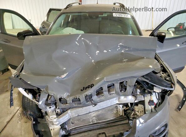 1C4PJMMB6PD111587 2023 JEEP CHEROKEE Gray Вид підкапотного простору