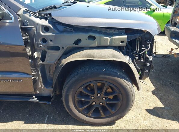 1C4RJEBG3HC798418 2017 JEEP GRAND CHEROKEE Серый 